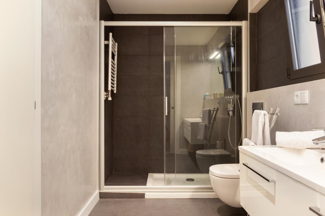 Akira Flats Urgell Apartment บาร์เซโลนา ภายนอก รูปภาพ